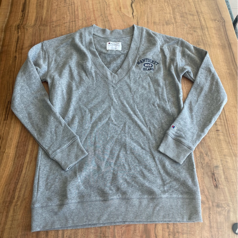 New Nantucket sweatshirt size S embroidered